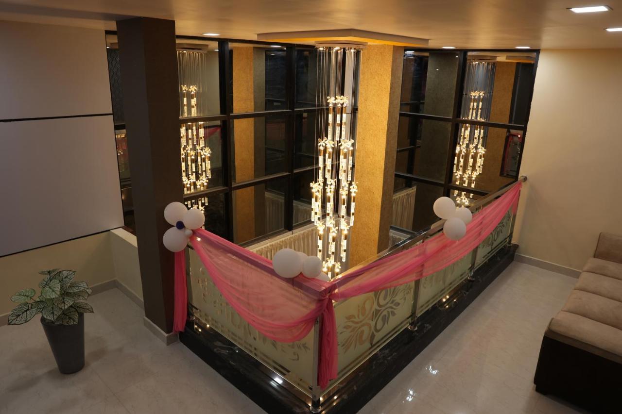 Sunshine International Boarding & Lodging Belur  Buitenkant foto