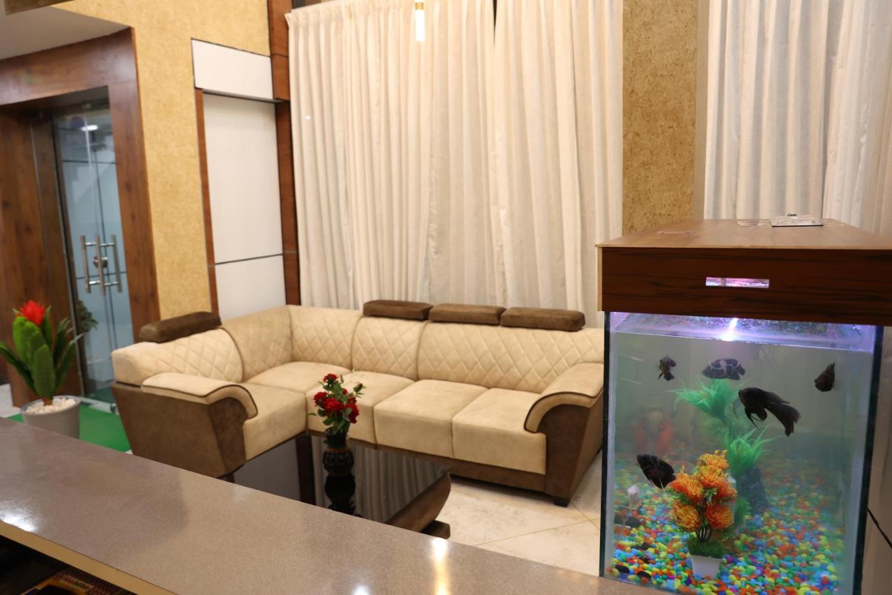 Sunshine International Boarding & Lodging Belur  Buitenkant foto