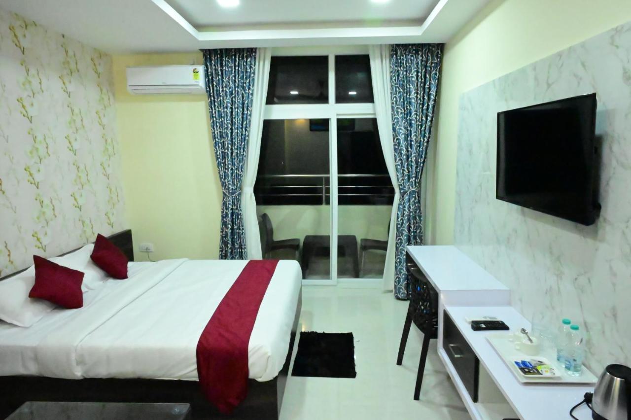 Sunshine International Boarding & Lodging Belur  Buitenkant foto